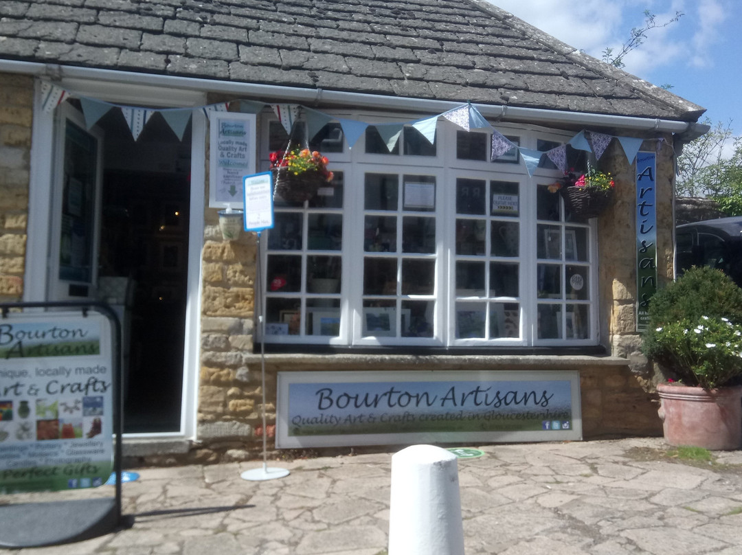 Bourton Artisans-水上伯顿必去景点