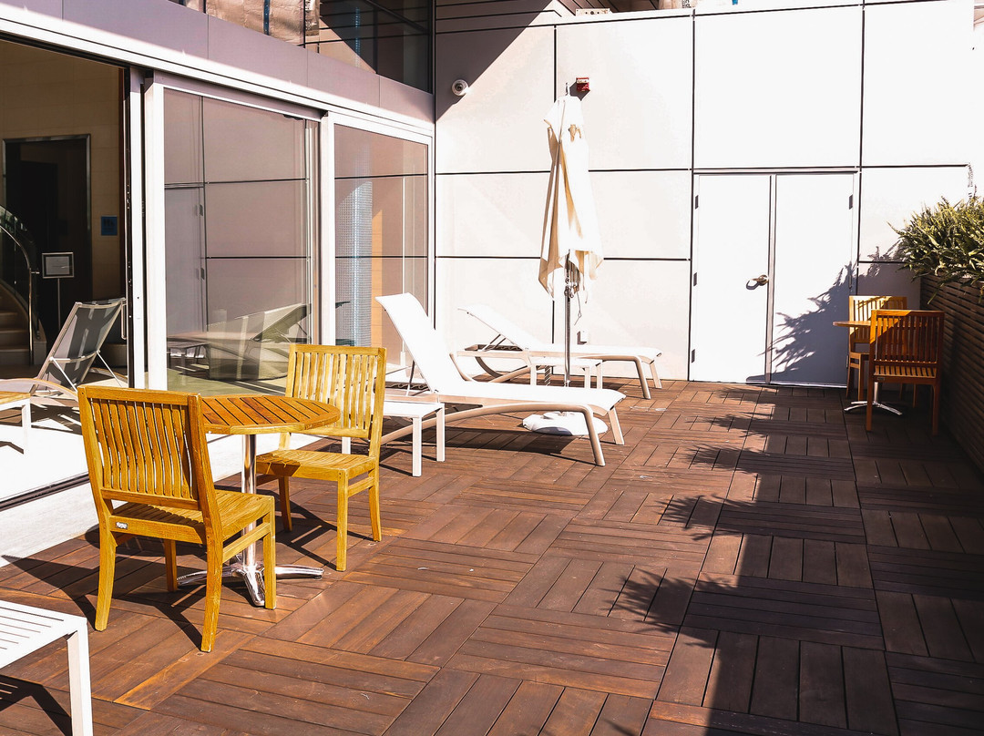 蒙特利尔丽嘉酒店主图