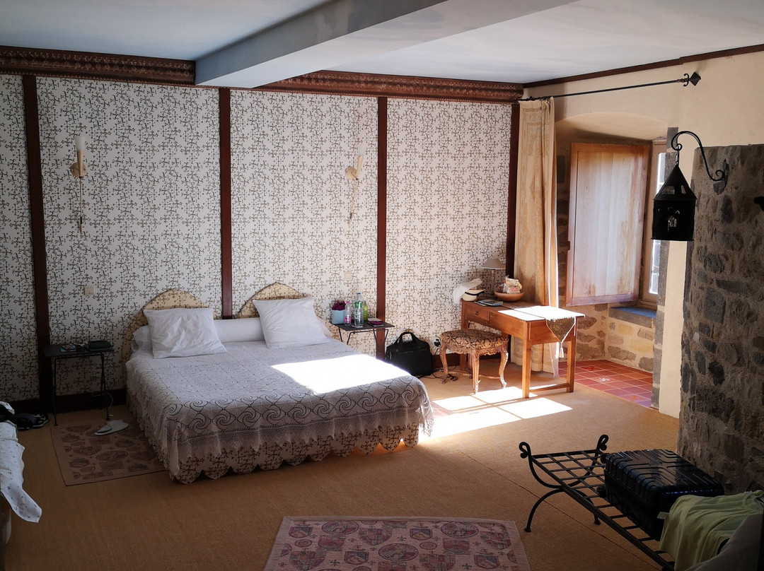 Le Chastel Montaigu主图