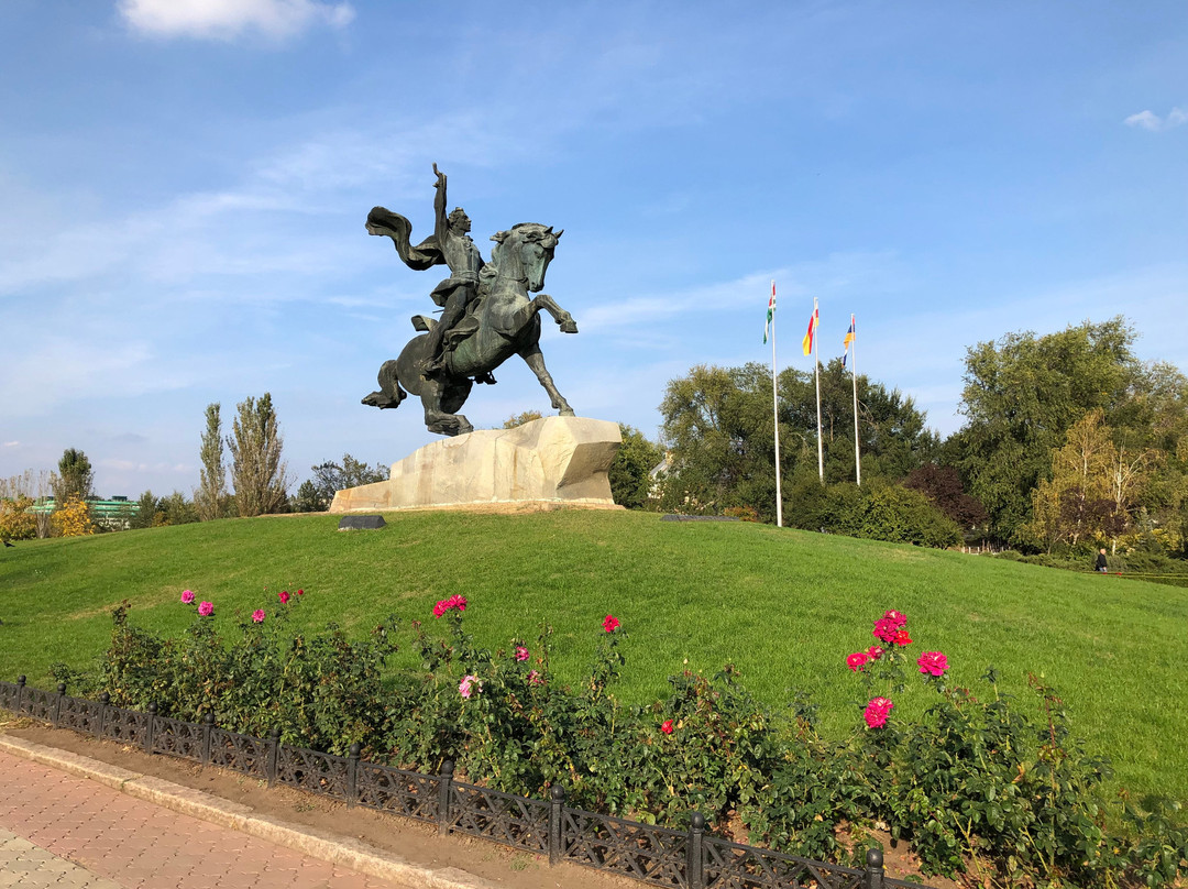 The Suvorov Monument-Tiraspol必去景点