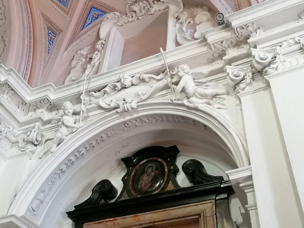 Chiesa di San Lorenzo a Tremezzo-特雷梅佐必去景点