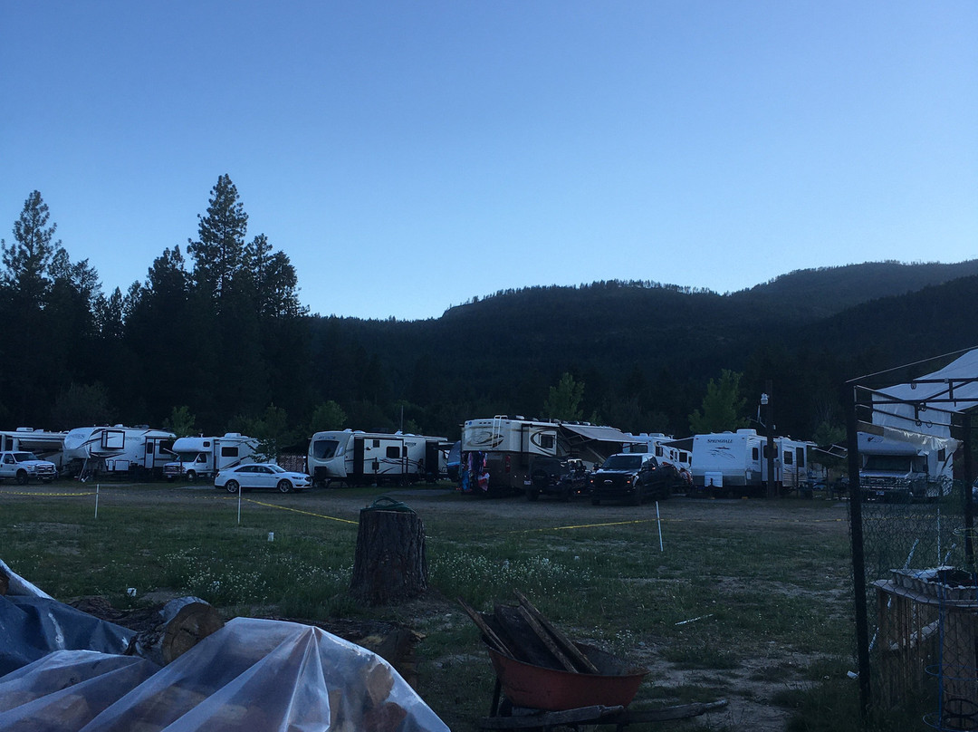 Christina Lake Motel And Rv Park主图