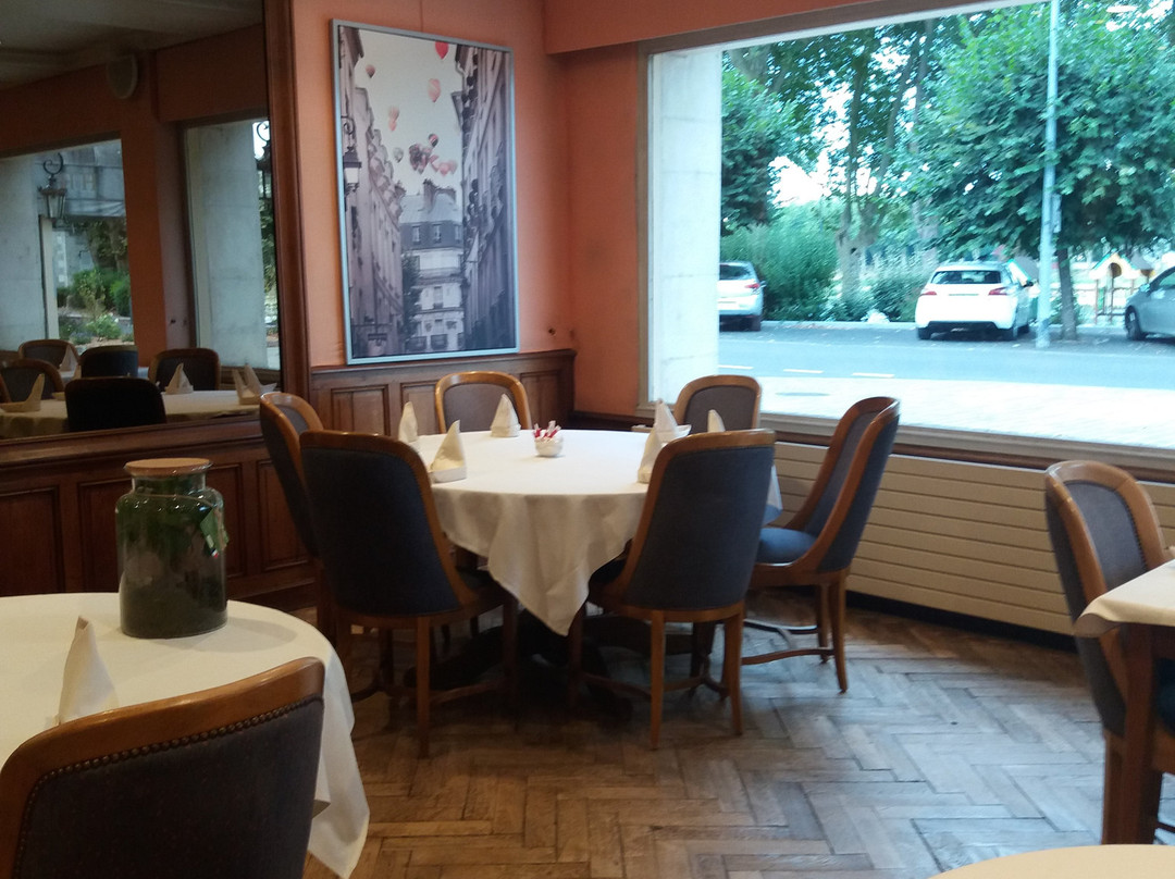 Logis Hôtel le Rivage主图