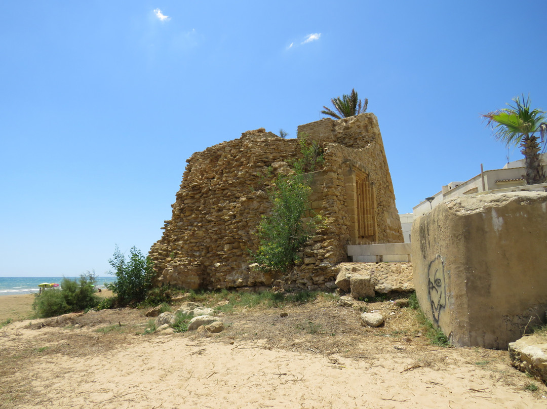 Torre di Tre Fontane景点图片