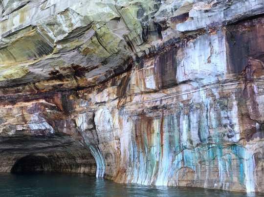 Lake Superior Boat Tours-缪尼辛必去景点