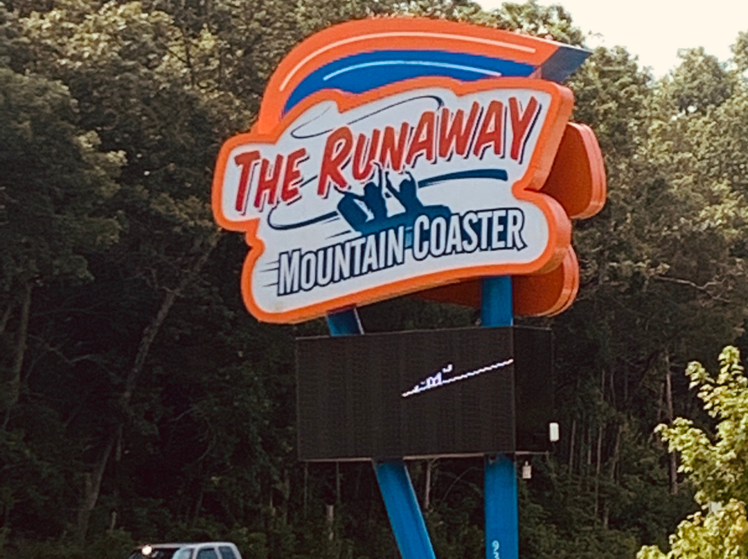 Runaway Mountain Coaster-布兰森必去景点
