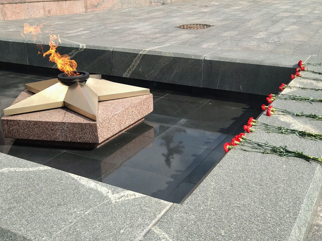 High Relief Grieving Motherland景点图片