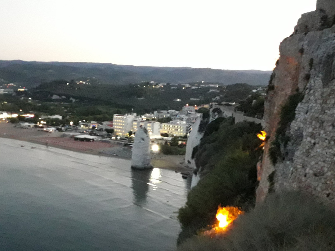 Castello Svevo-维耶斯泰必去景点