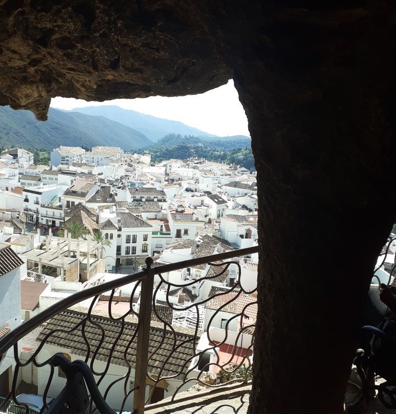 Cueva de las Columnas景点图片