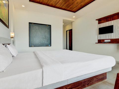 Aditya Hill View Inn主图