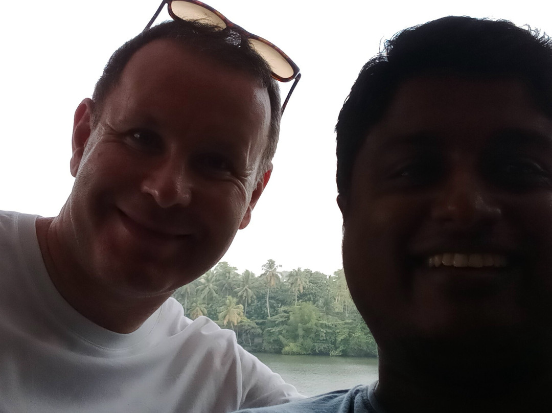 Queens Airport Residence主图