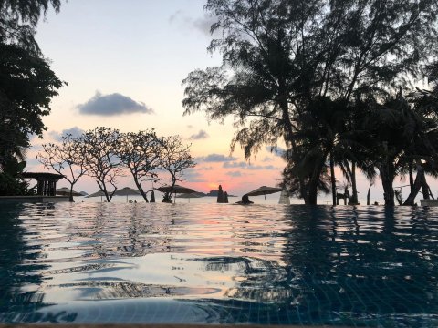 巴拉利海滩度假村-泳池