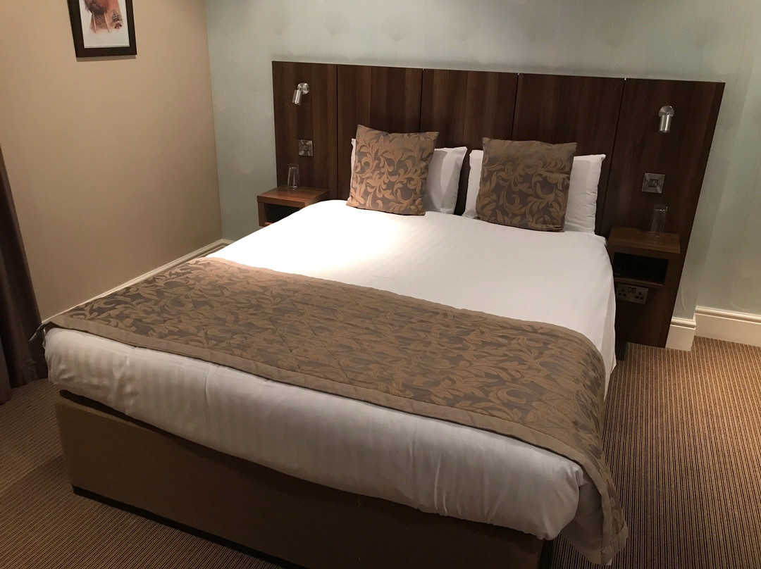 The Buxted Inn | Dining & Rooms主图