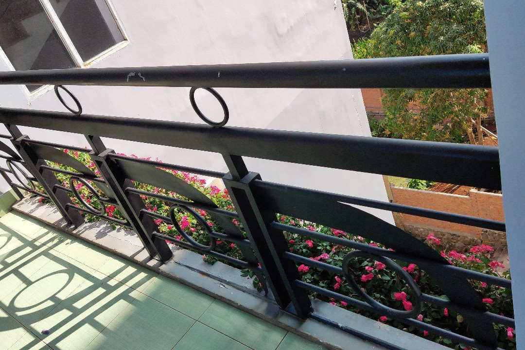 伊甸园酒店主图