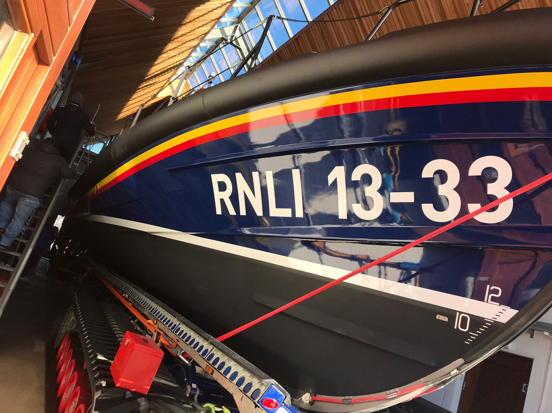 Exmouth Lifeboat Station-埃克斯茅斯必去景点