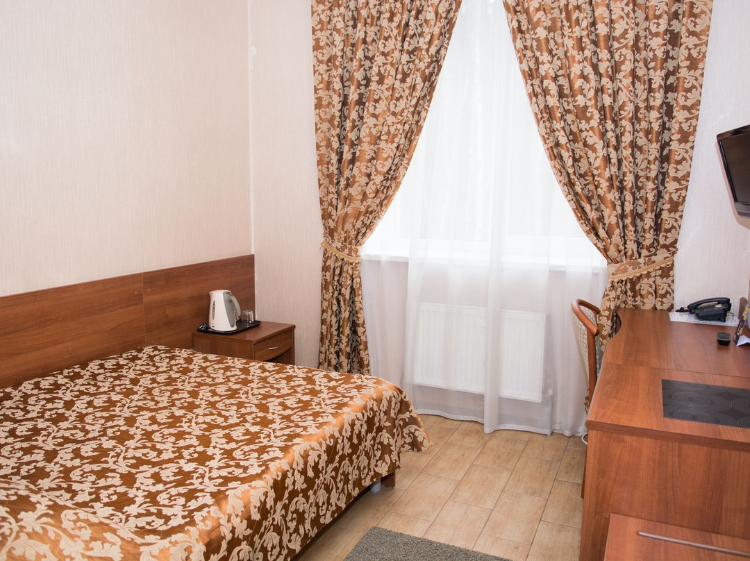 Green Park Hotel主图