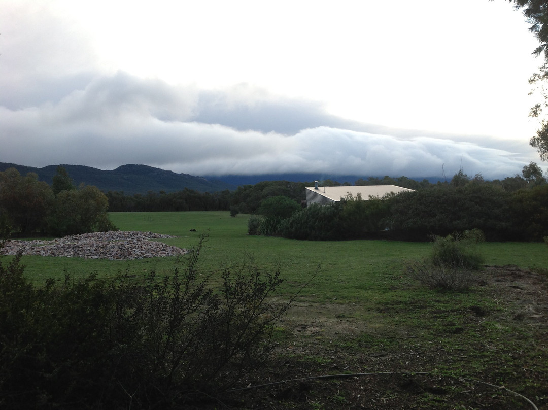 Blaze Rock Retreat主图