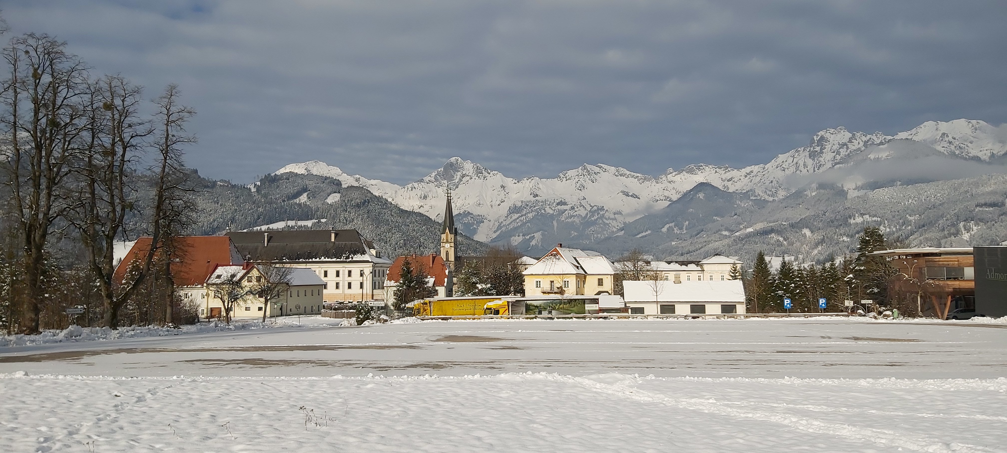 Hotel die Traube-官方