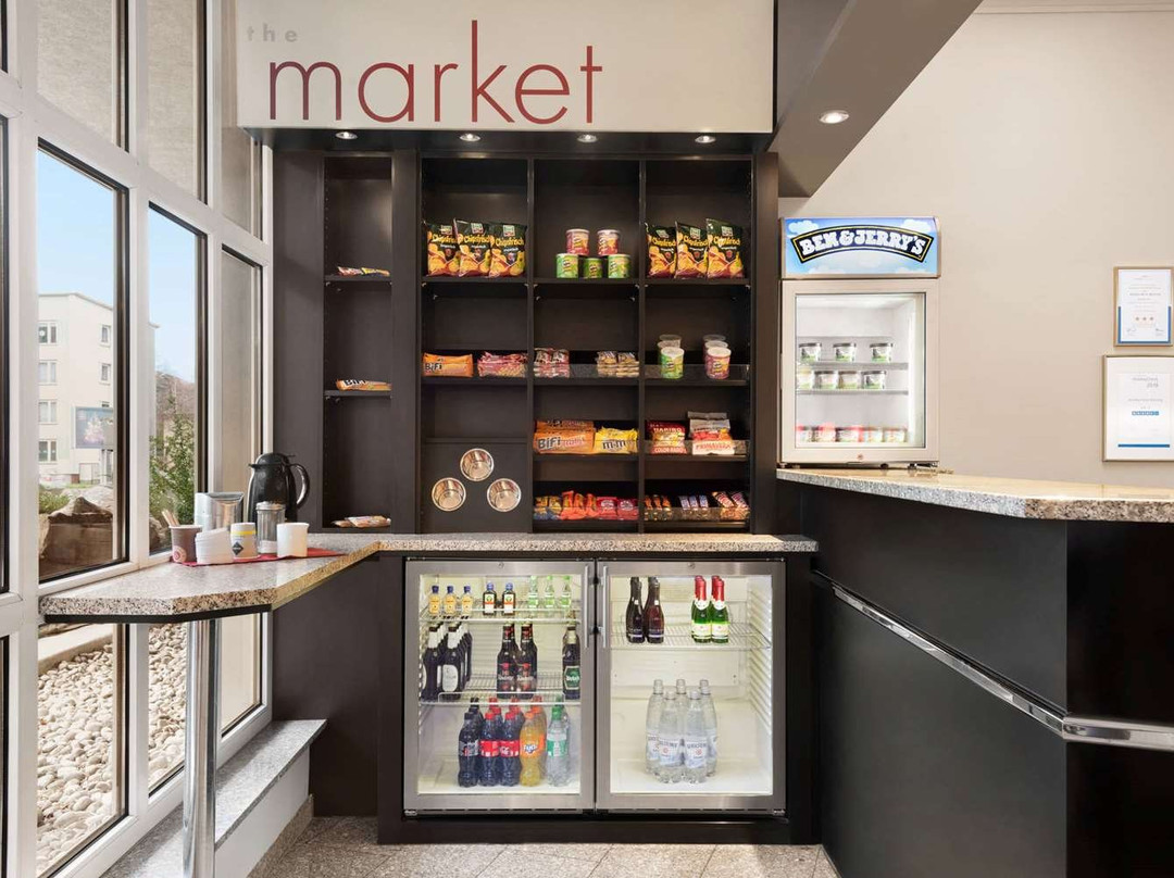 博特罗普阿卡蒂亚酒店主图