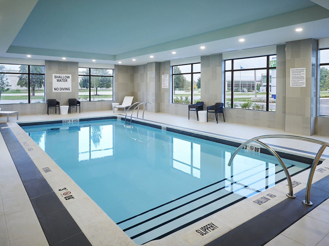 Holiday Inn Express Sarnia - Point Edward By IHG主图