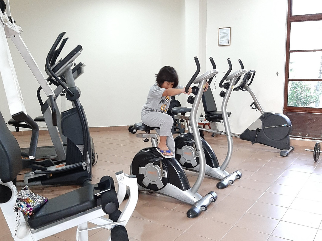 英比安摩立酒店主图