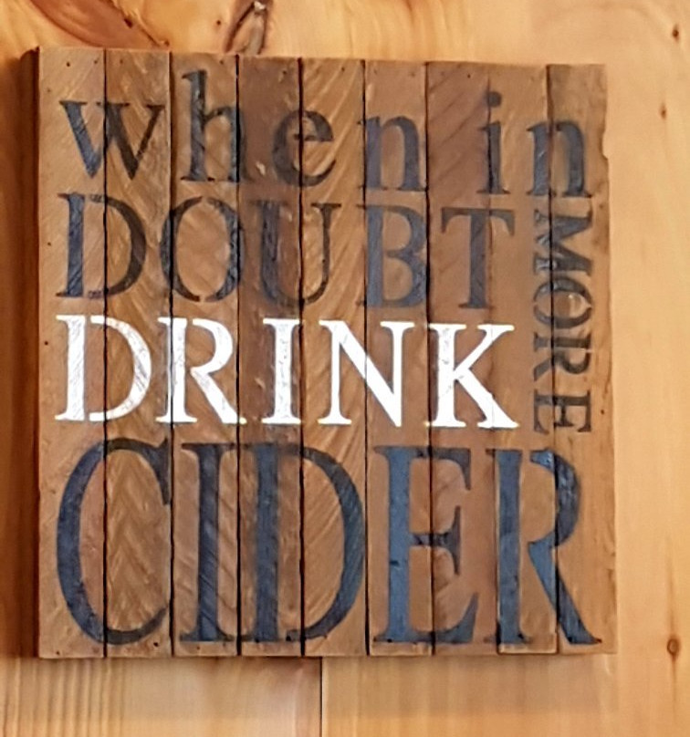 Twin Pines Orchards & Cider House景点图片