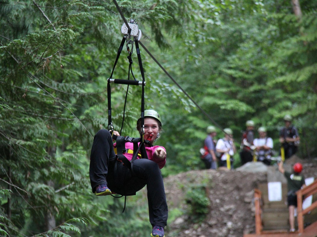 Treetop Flyers at Chase Canyon景点图片