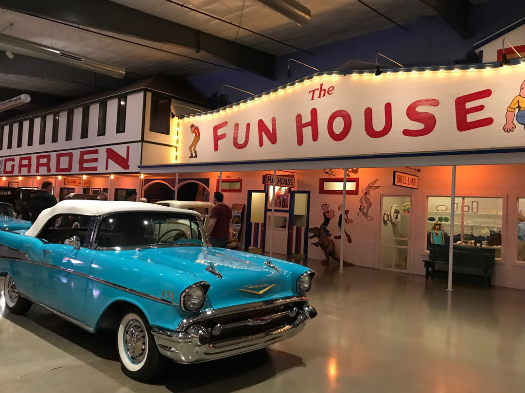 Greenville旅游景点-Okoboji Classic Cars