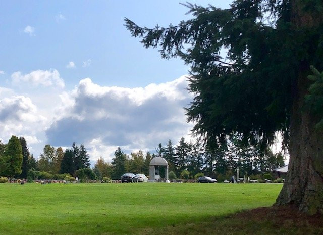 Greenwood Memorial Park Funeral Home-伦顿必去景点