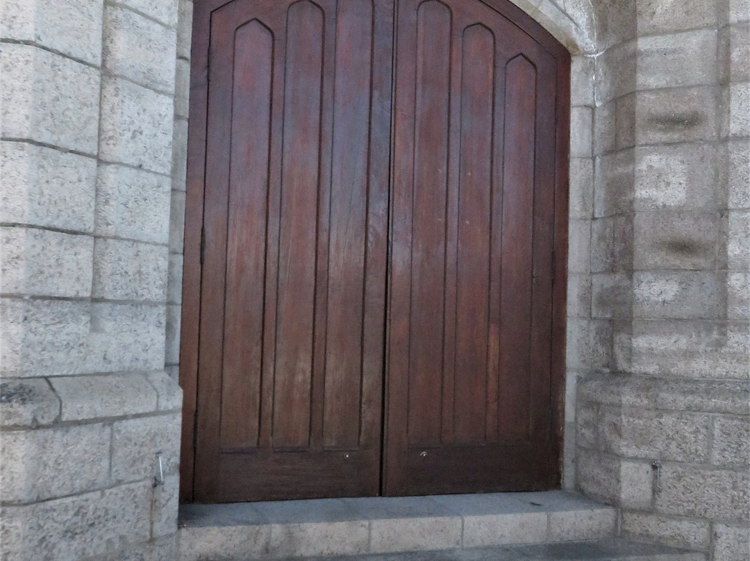 Sacred Heart Church-圣布雷拉德必去景点