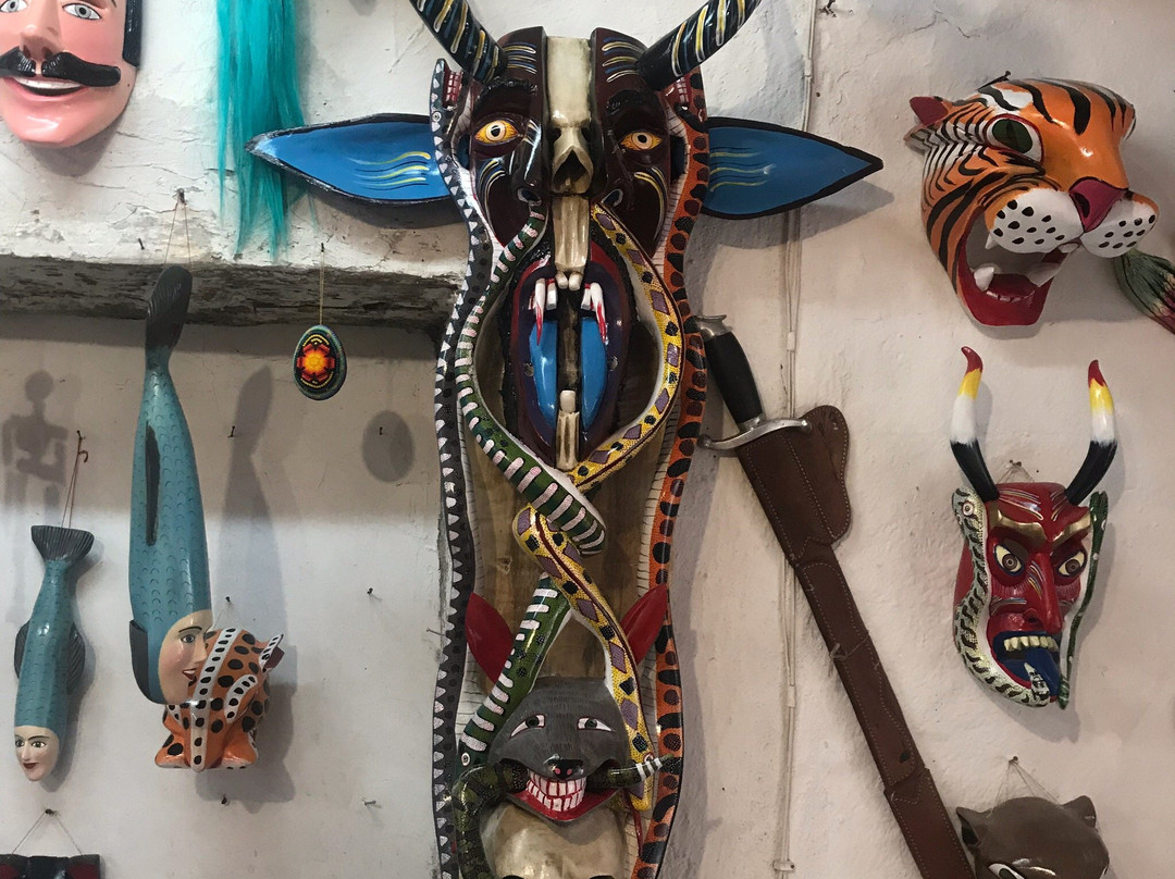 Traditional Purepecha Mask Maker Felipe Horta景点图片