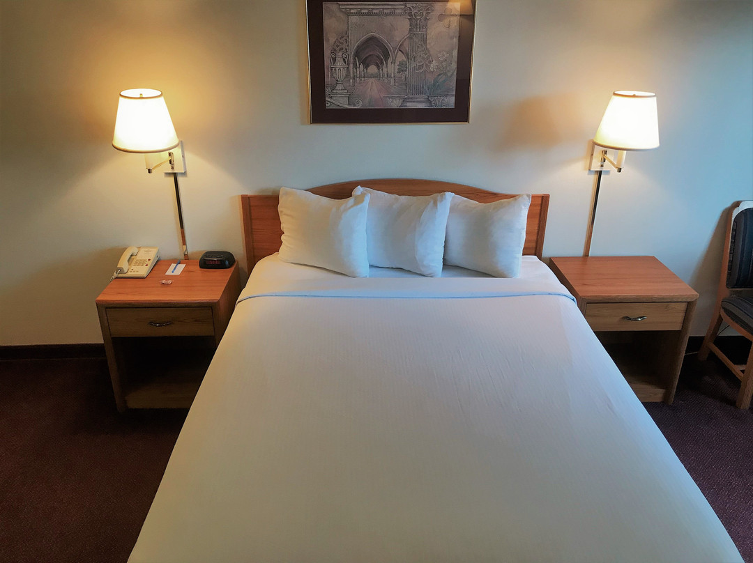 Peppermill Empress Inn主图