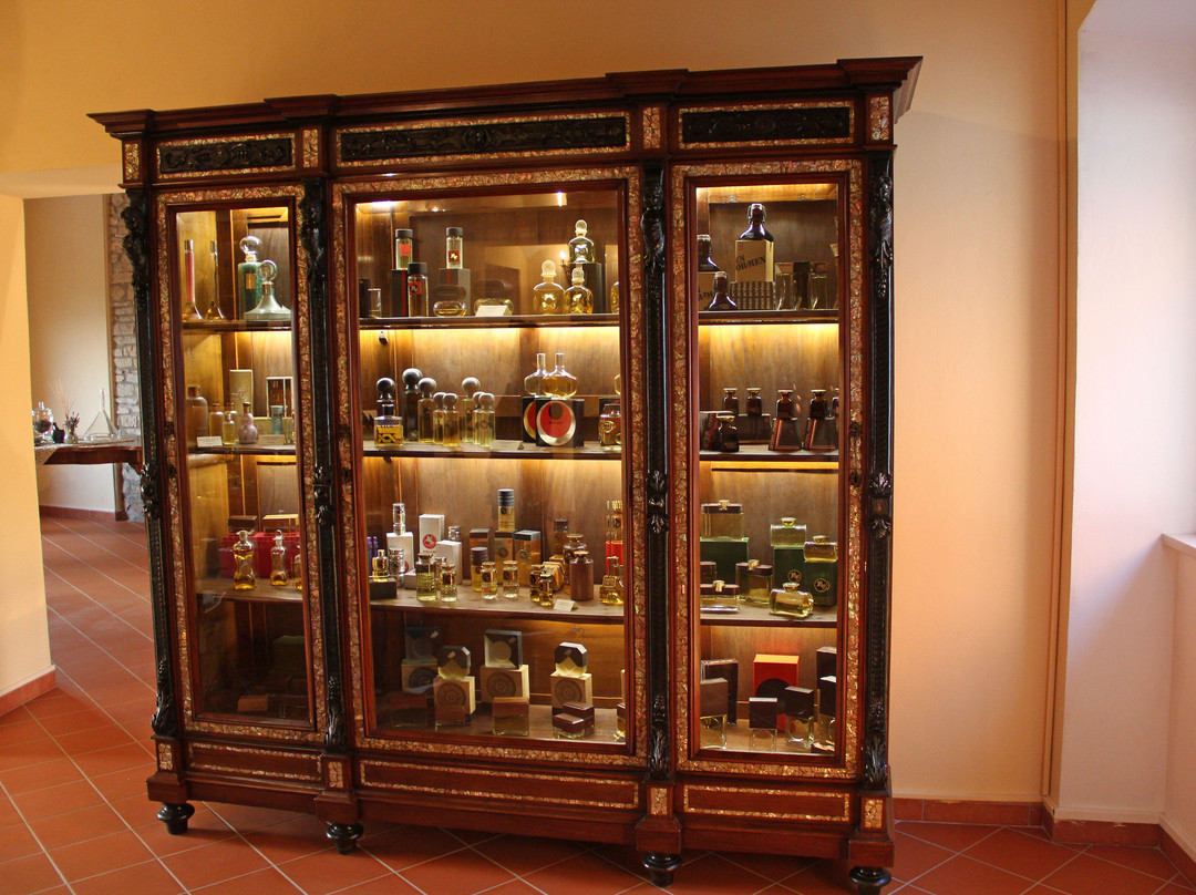 Museo del Profumo-Sant'Elena Sannita必去景点
