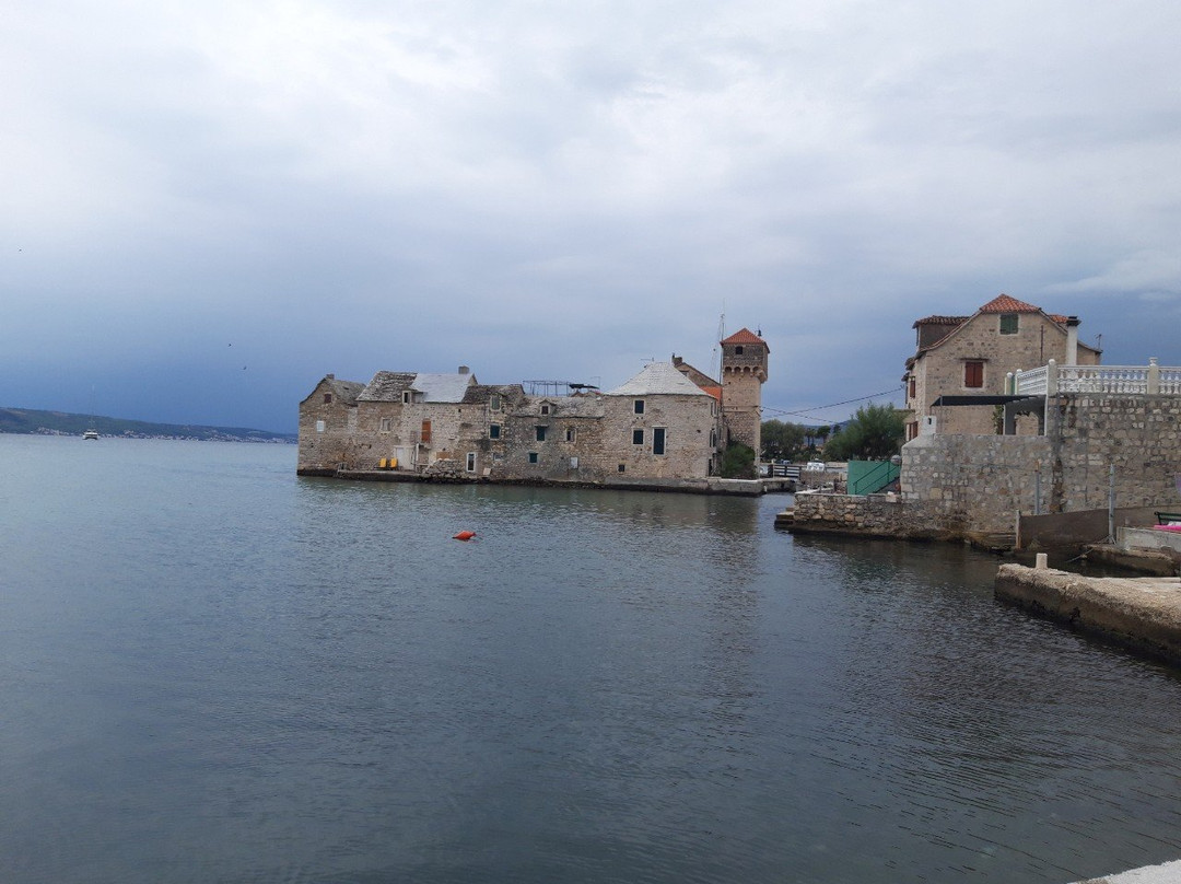Kastel Gomilica景点图片