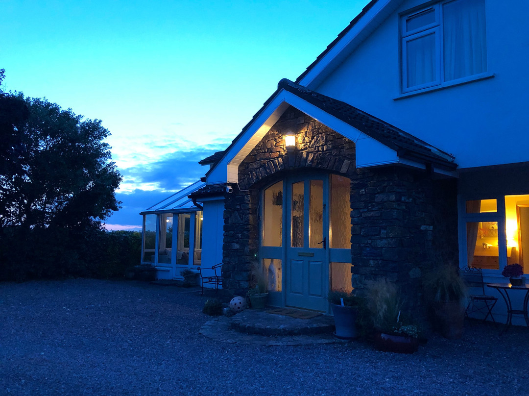 Sunville House主图