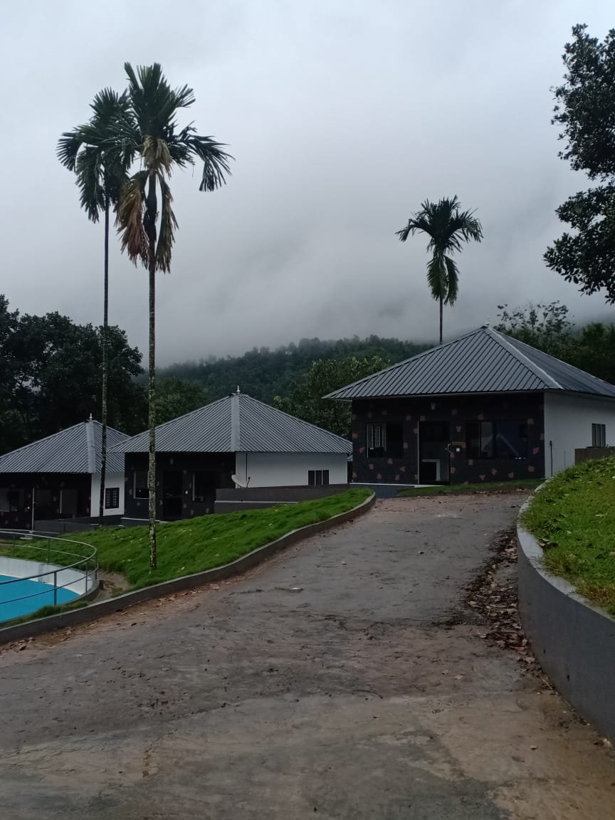 Moonhill Farm Resorts-portrait