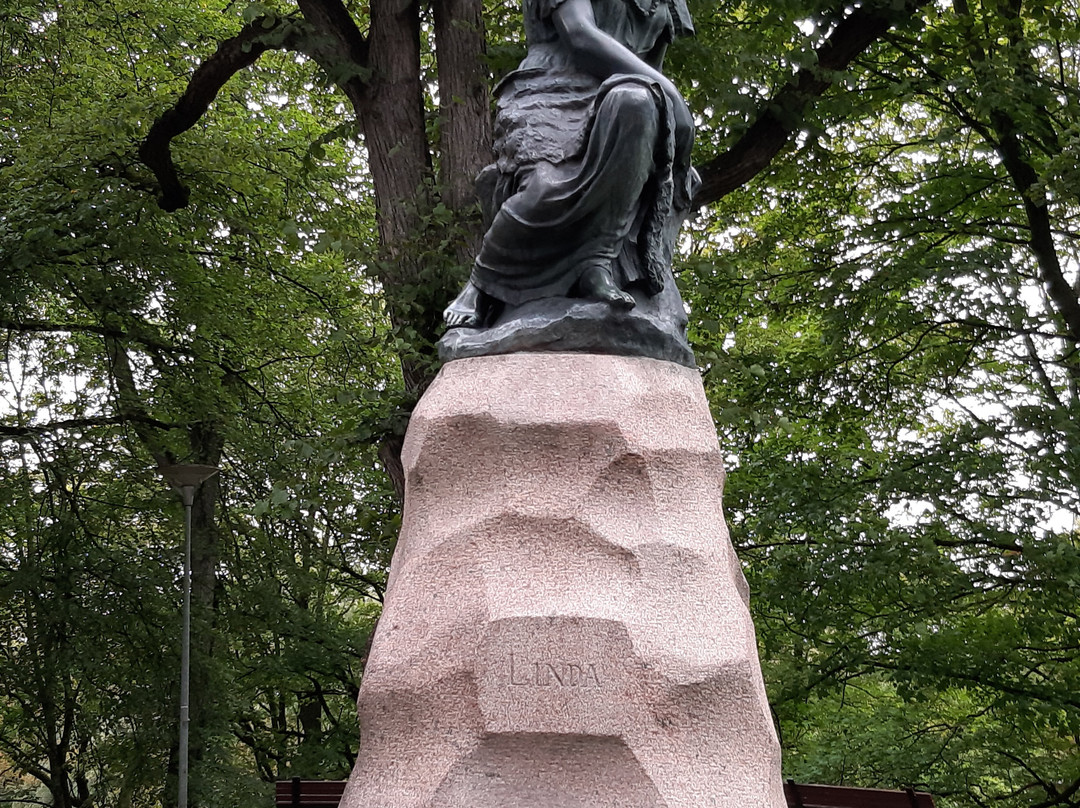 Linda Monument-塔林必去景点