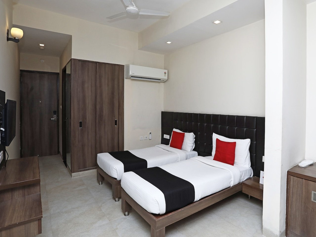 Capital O 3831 Jade Inn主图