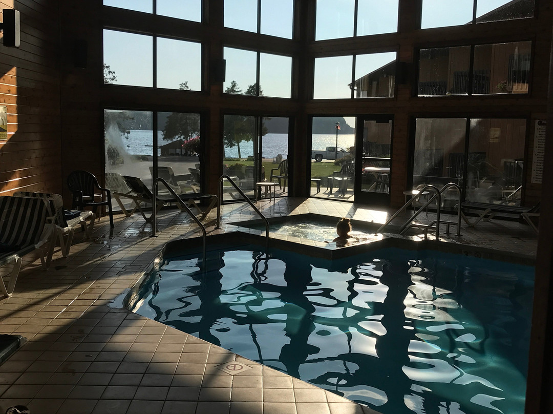 Pine Grove Resort主图