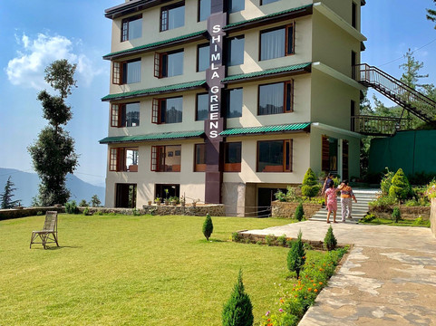 Shimla Greens Hotel主图