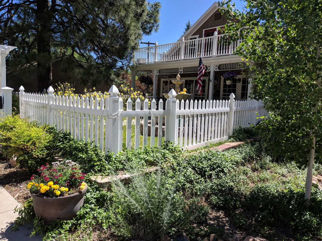 Prescott Pines Inn主图