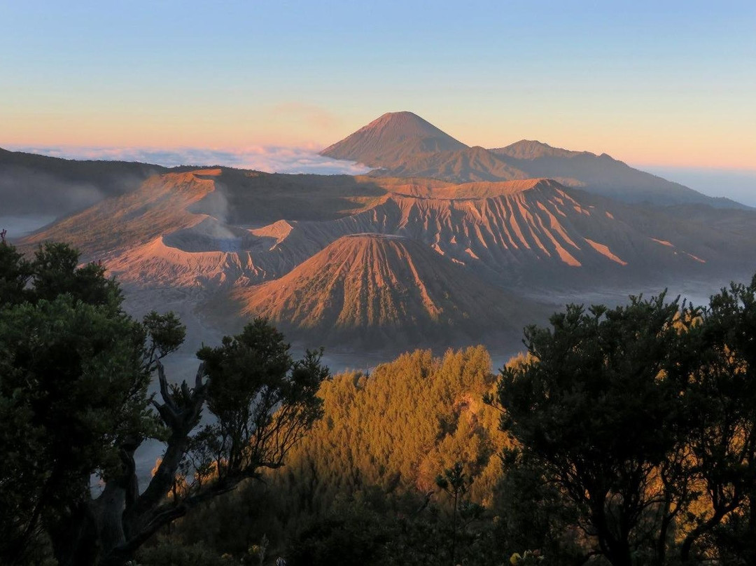 TripTravelindo-巴纽旺宣必去景点