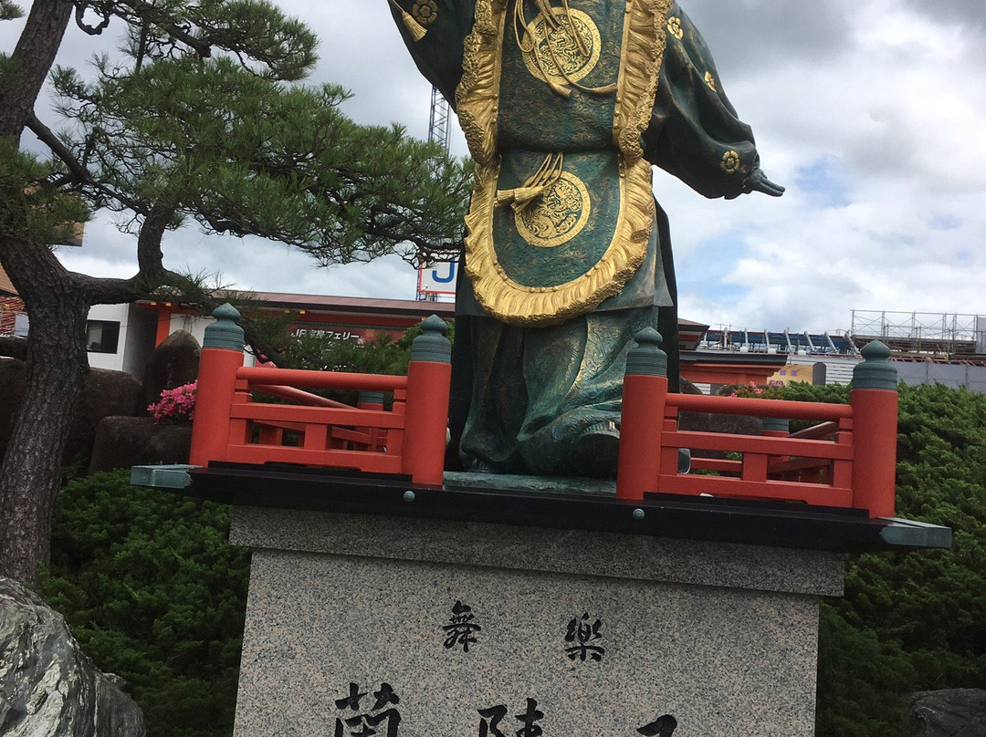 Bugaku Ranryoo Statue景点图片