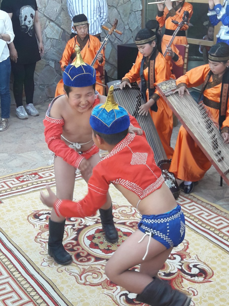 梦想戈壁屋-portrait