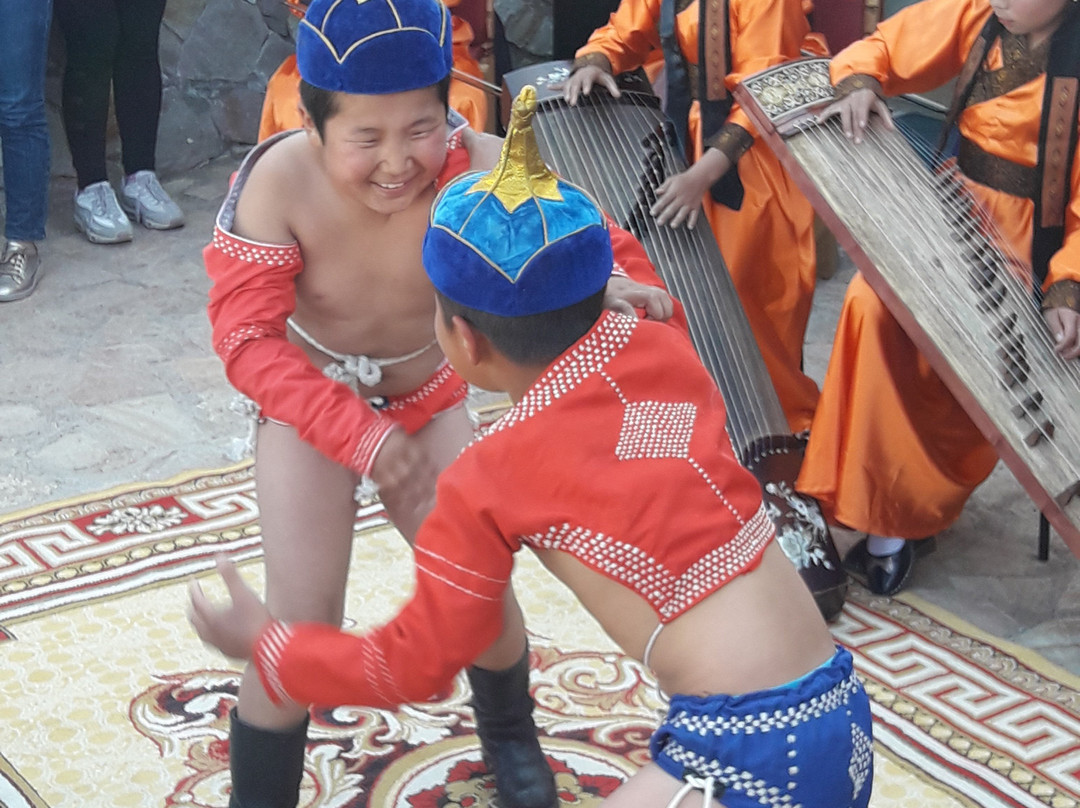 梦想戈壁屋主图