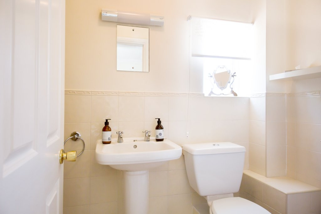 摩尔镇旅馆主图