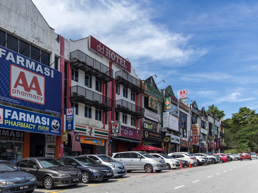 Kampung Subang Baru酒店住宿-OYO 530 Dd Hotel