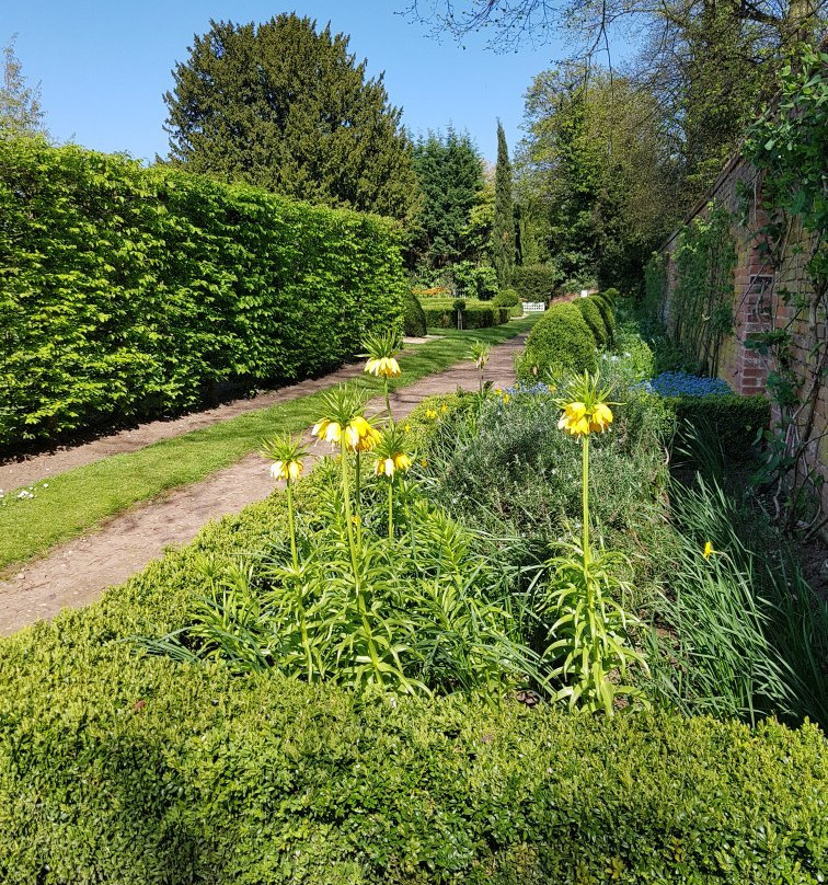 Castle Bromwich Historic Gardens景点图片