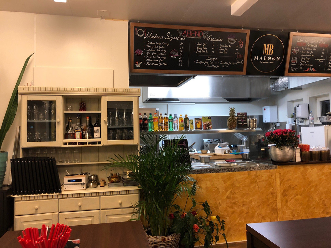 Maboon Thai Take Away & Bistro