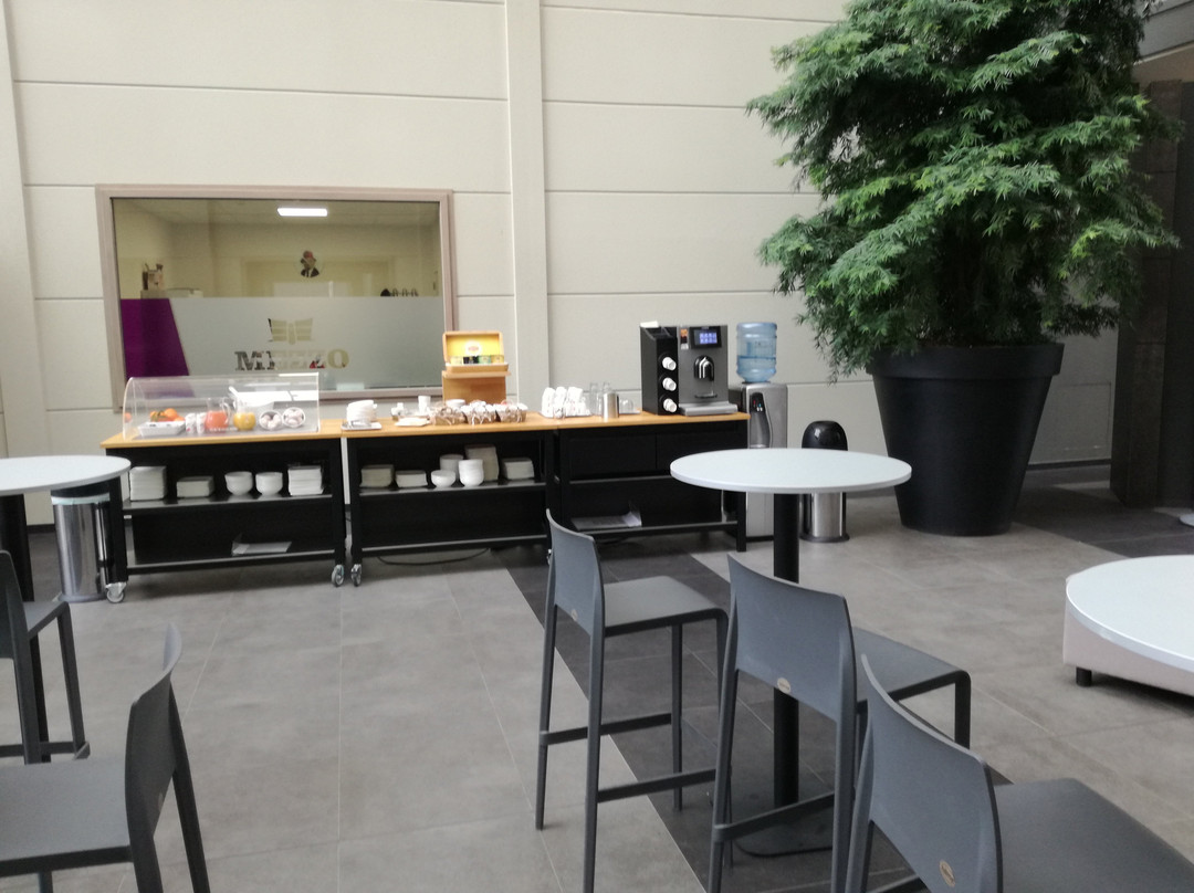 Mezzo Hotel & Business主图